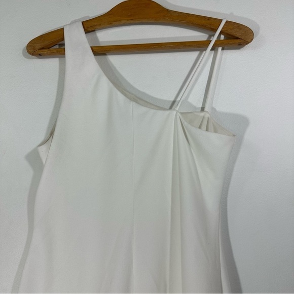 3 for $20 ⭐️ Lulu’s Late Night Love White One-Shoulder Bodycon Dress - Picture 10 of 13
